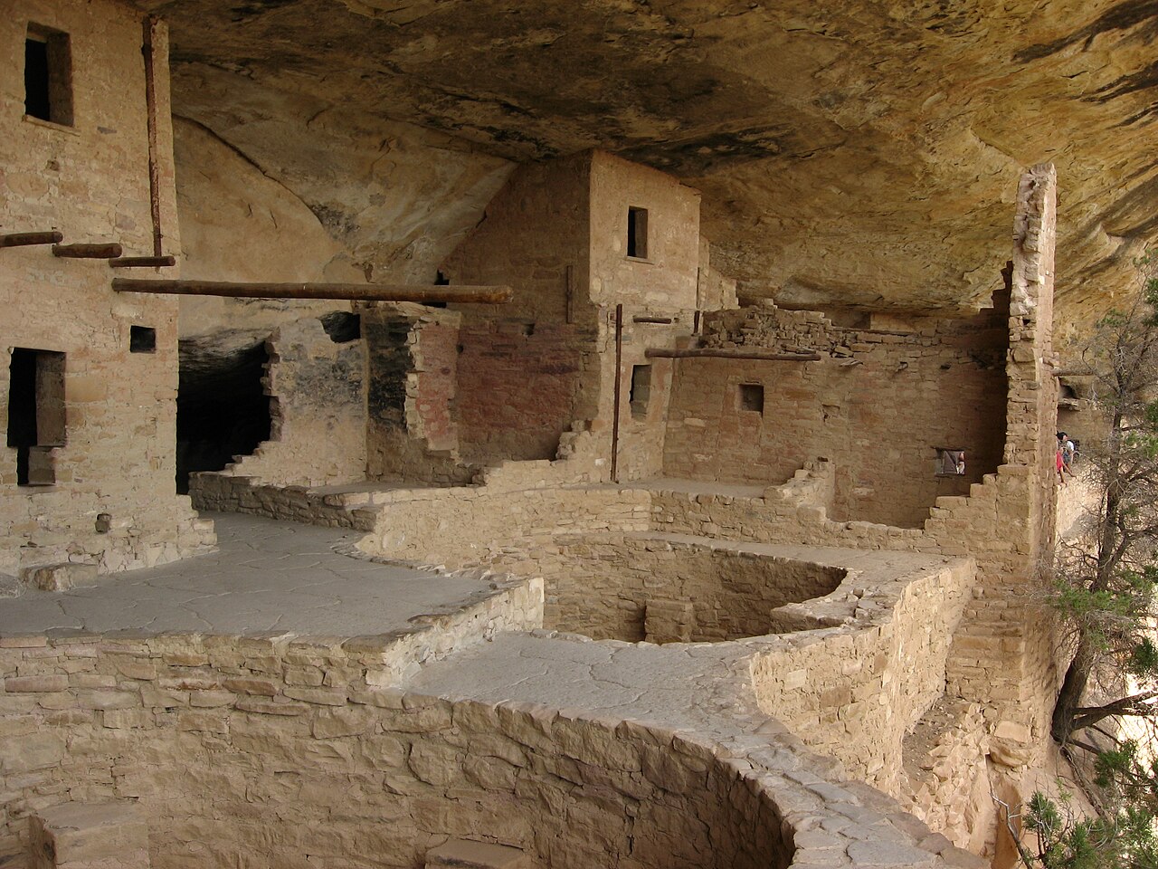 Photo of Balcony House