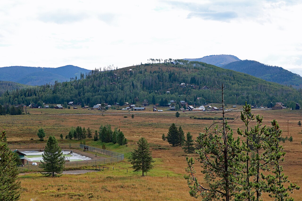 Photo of Hahns Peak Village