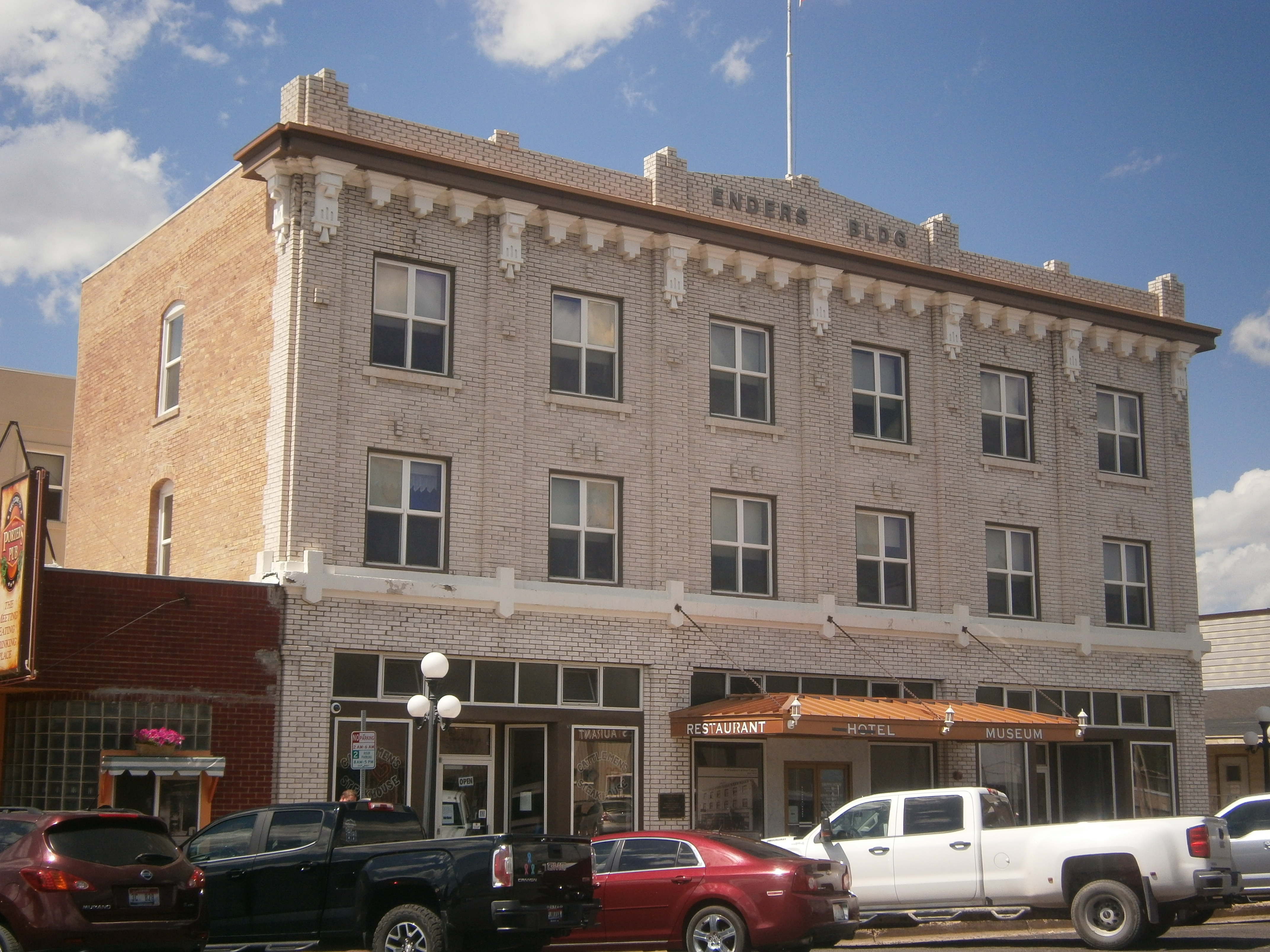Photo of Enders Hotel