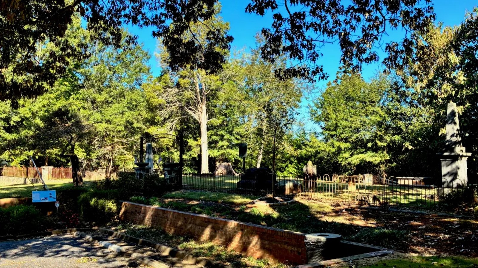 Photo of Founders Cemetery