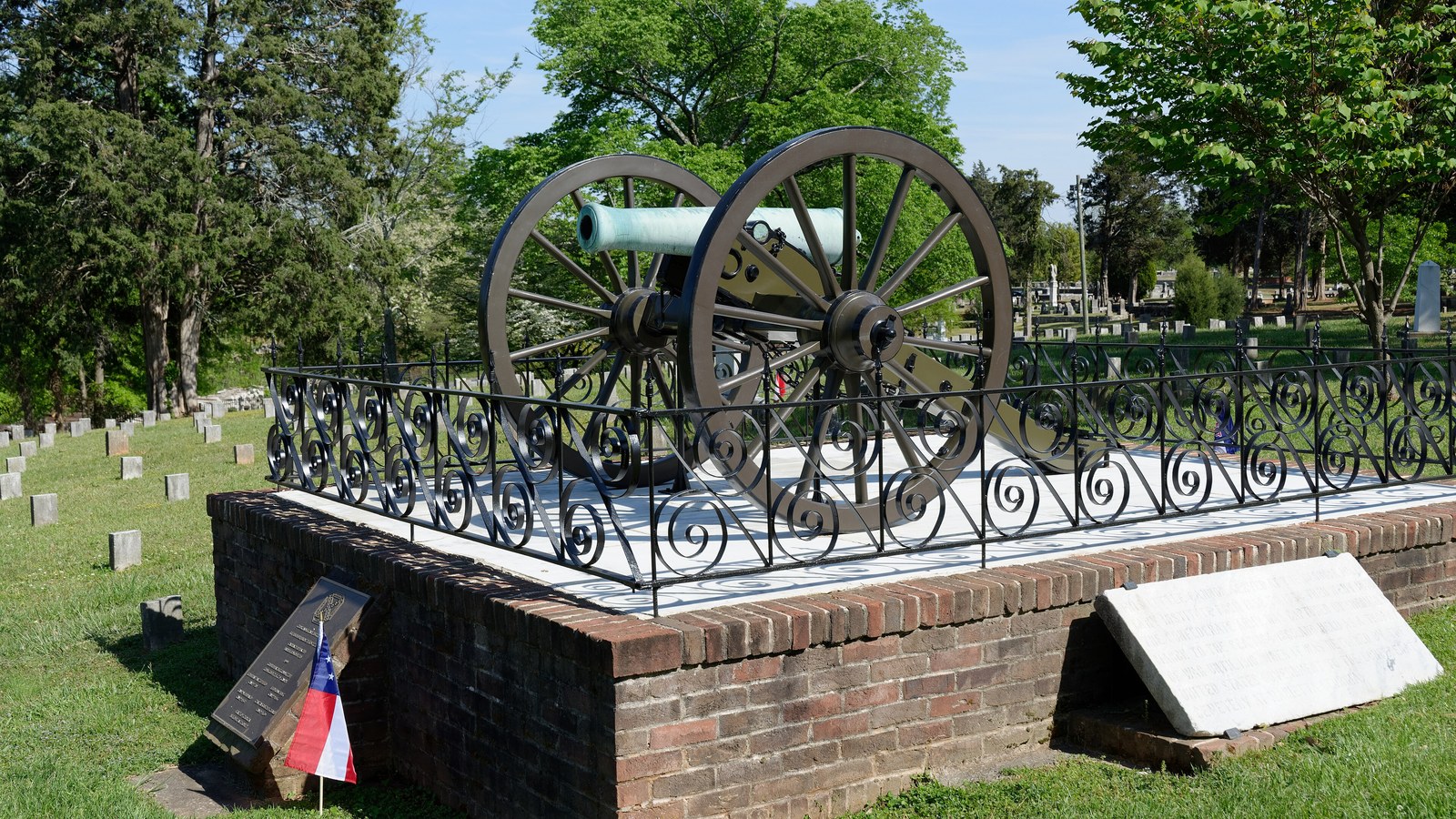 Photo of Marietta Confederate Cemetery