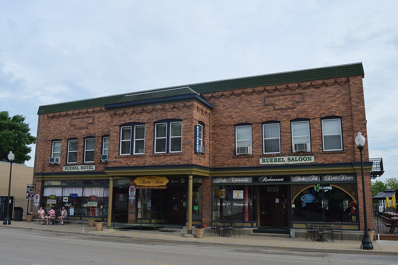 Photo of Ruebel Hotel
