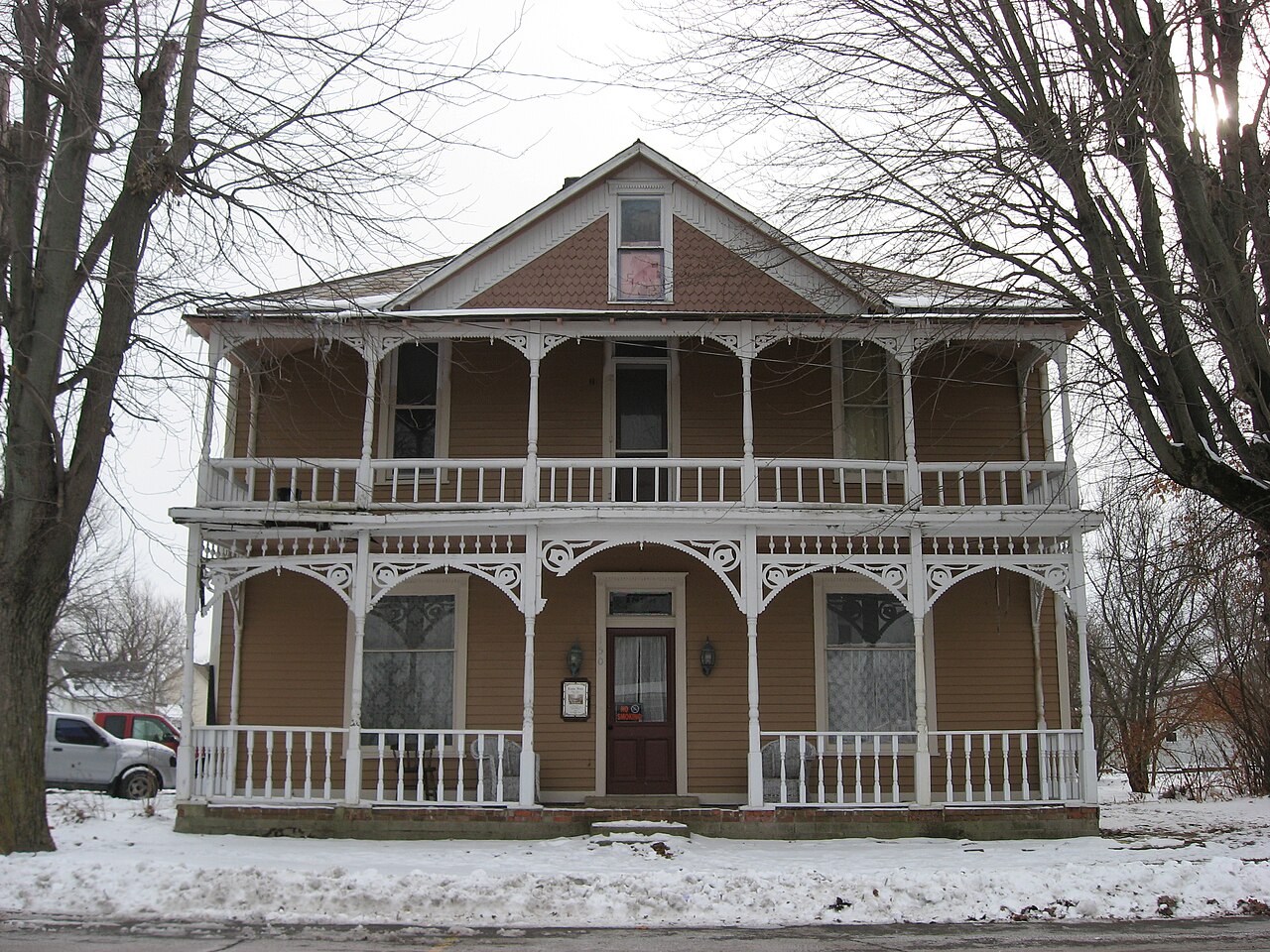Photo of Roads Hotel