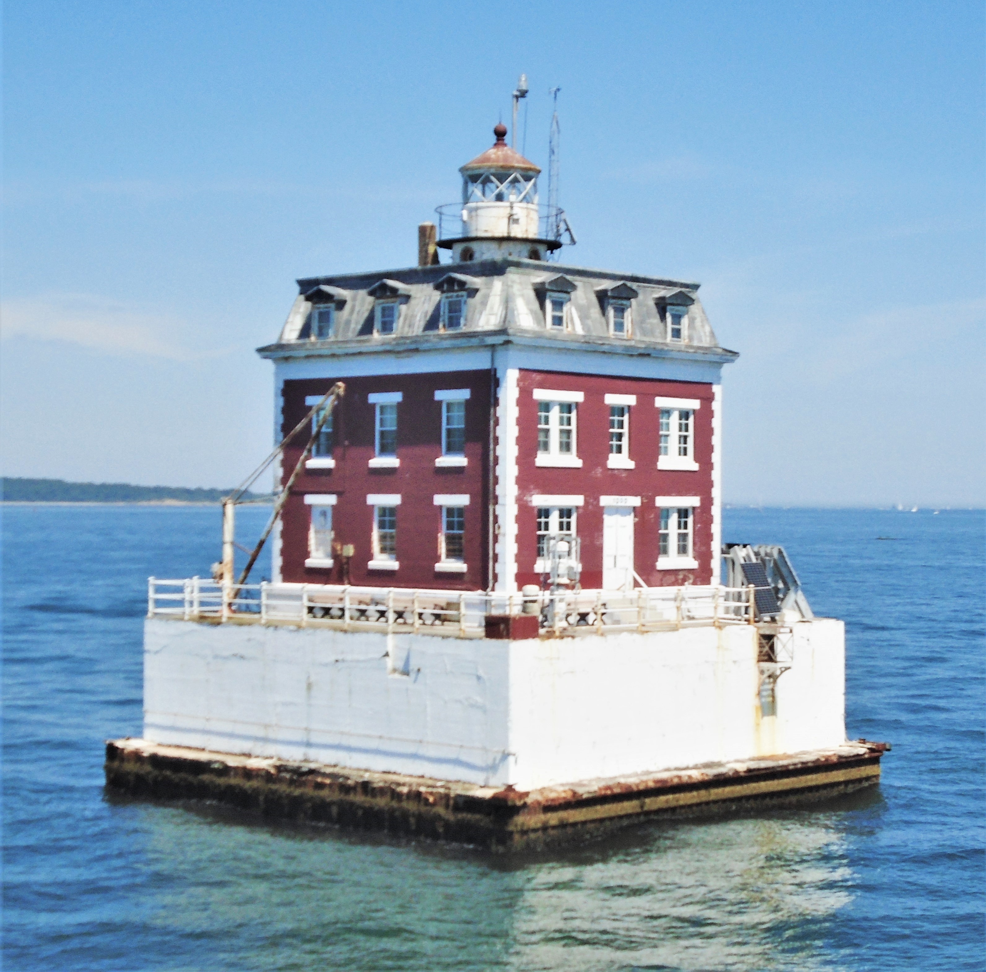 Photo of New London Ledge Light