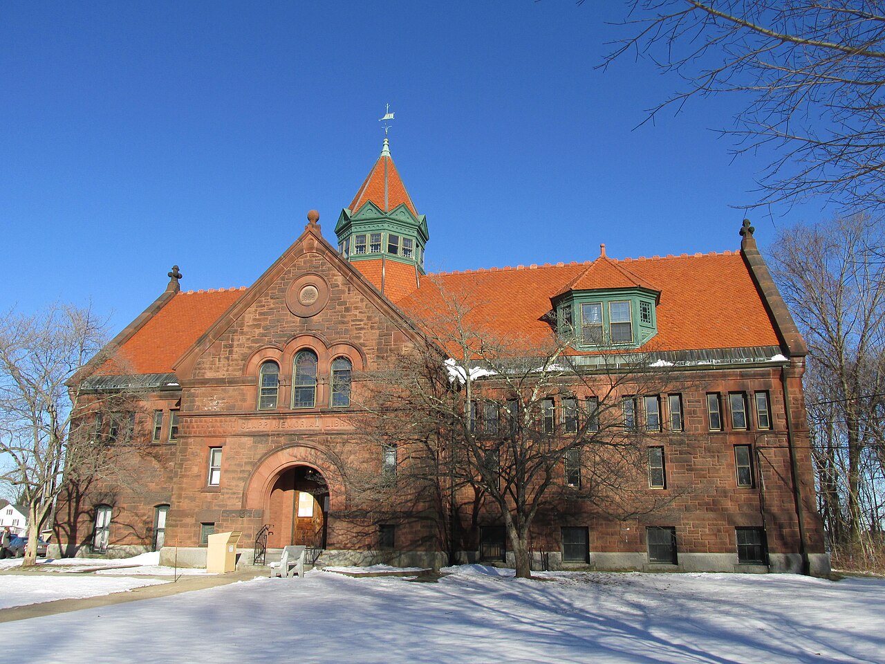 Photo of Clapp Memorial Library
