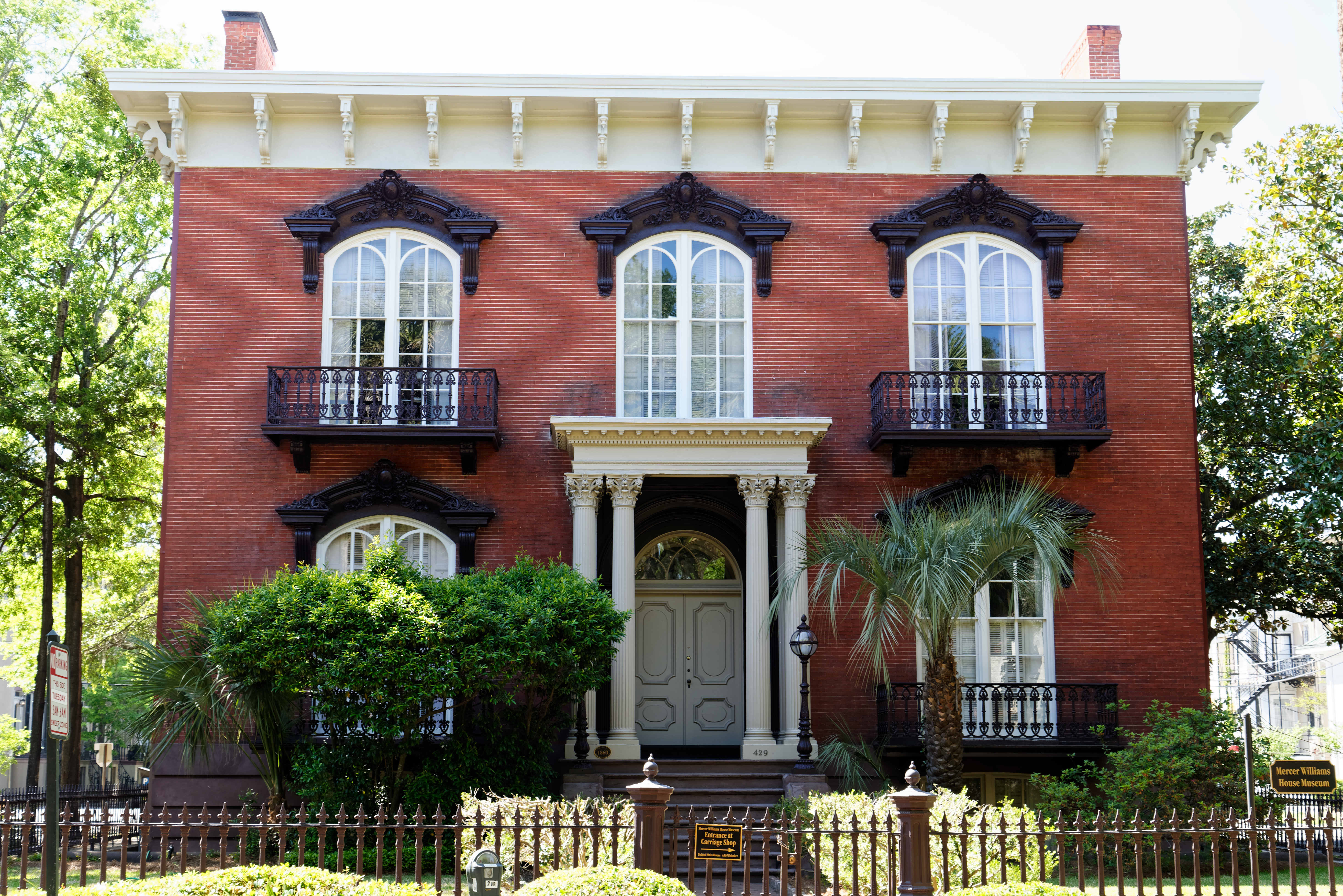 Photo of Mercer-Williams House
