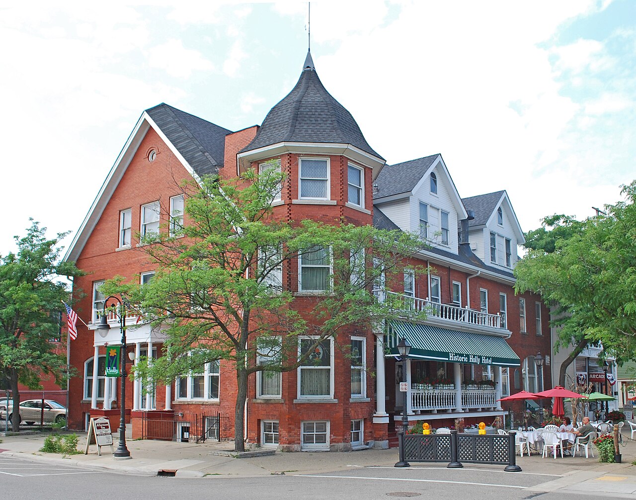 Photo of Holly Hotel