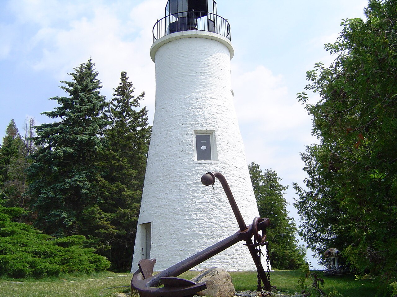 Photo of Old Presque Isle Lighthouse