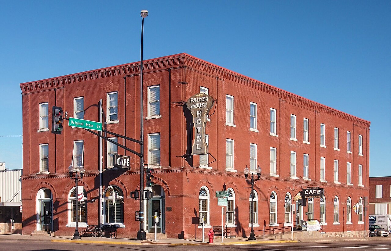 Photo of Palmer House Hotel