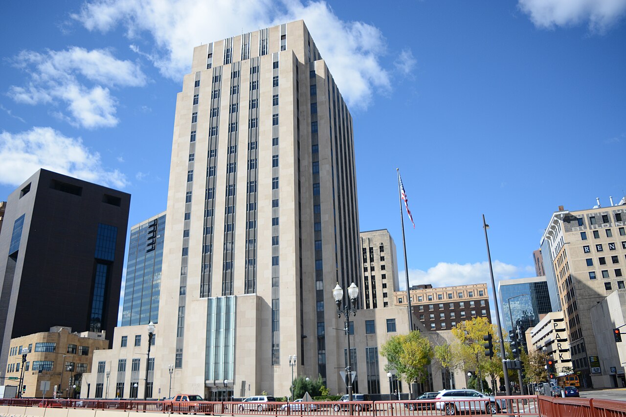 Photo of St. Paul City Hall and Ramsey County Courthouse