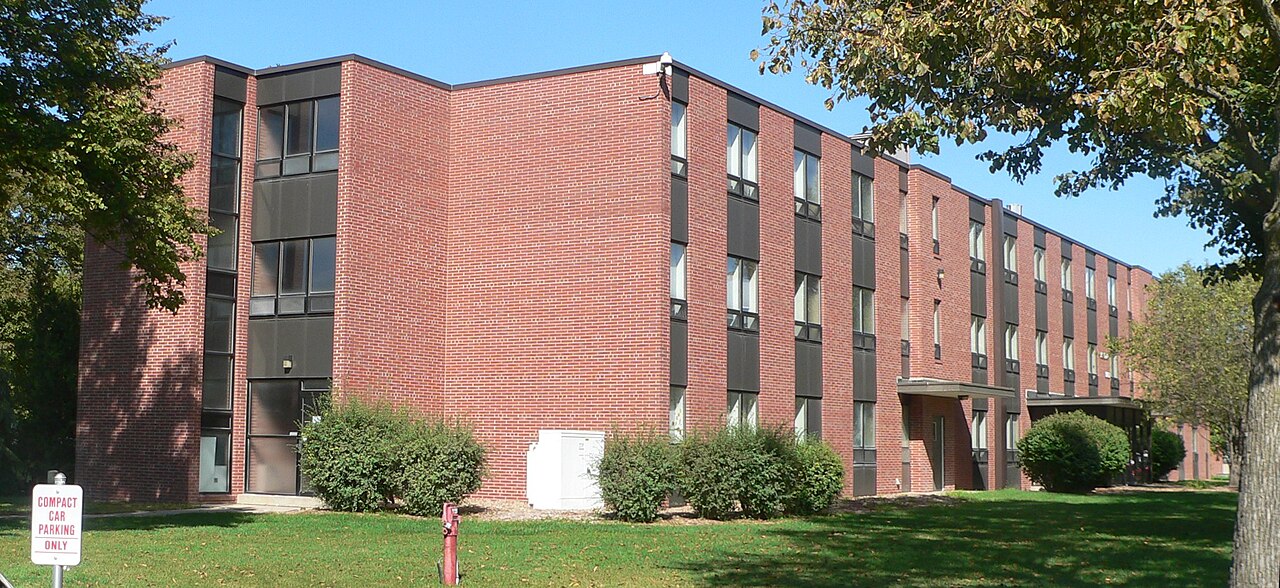 Photo of Hastings College (Altman Hall)