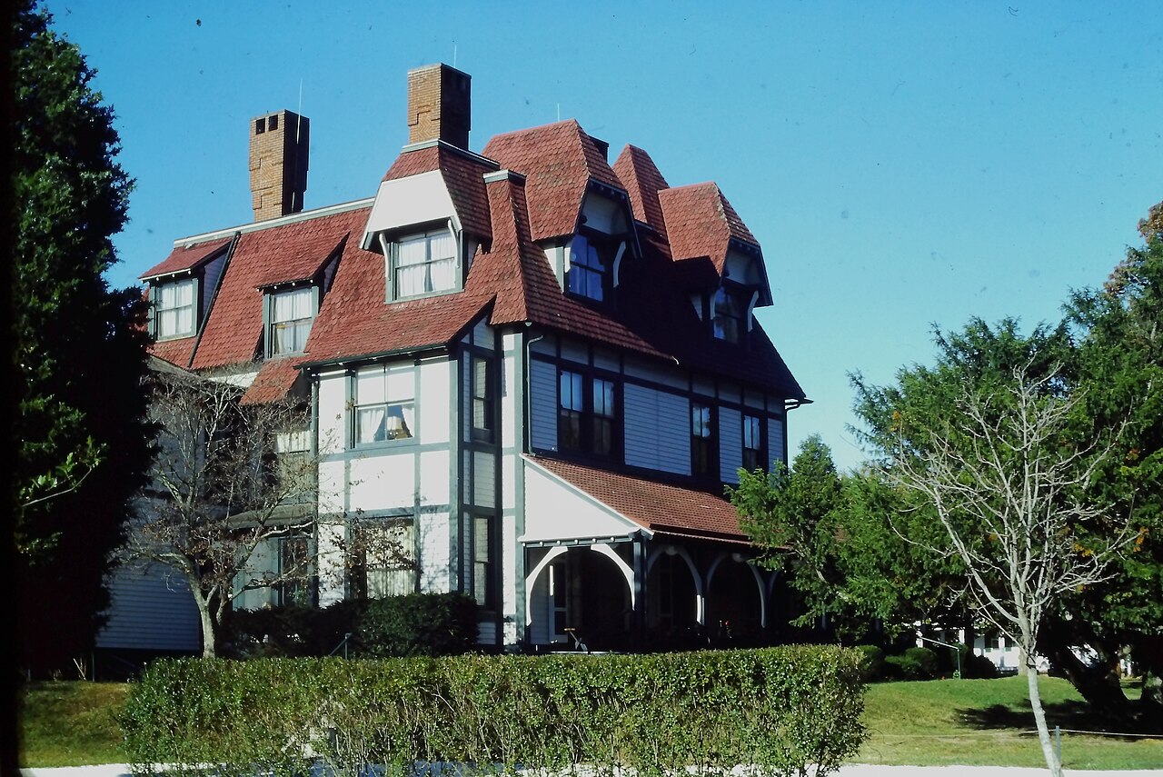 Photo of Emlen Physick Estate