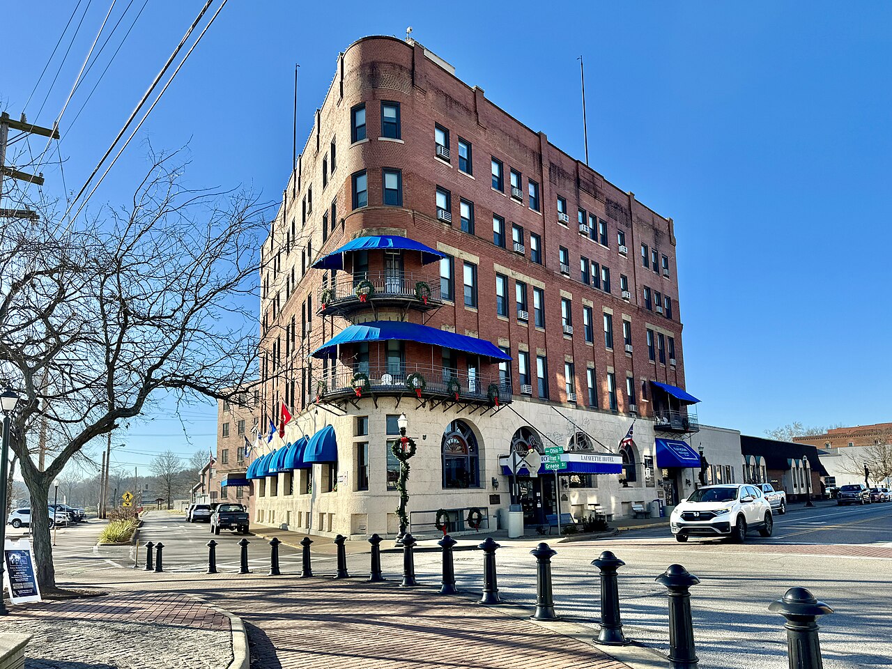 Photo of The Lafayette Hotel
