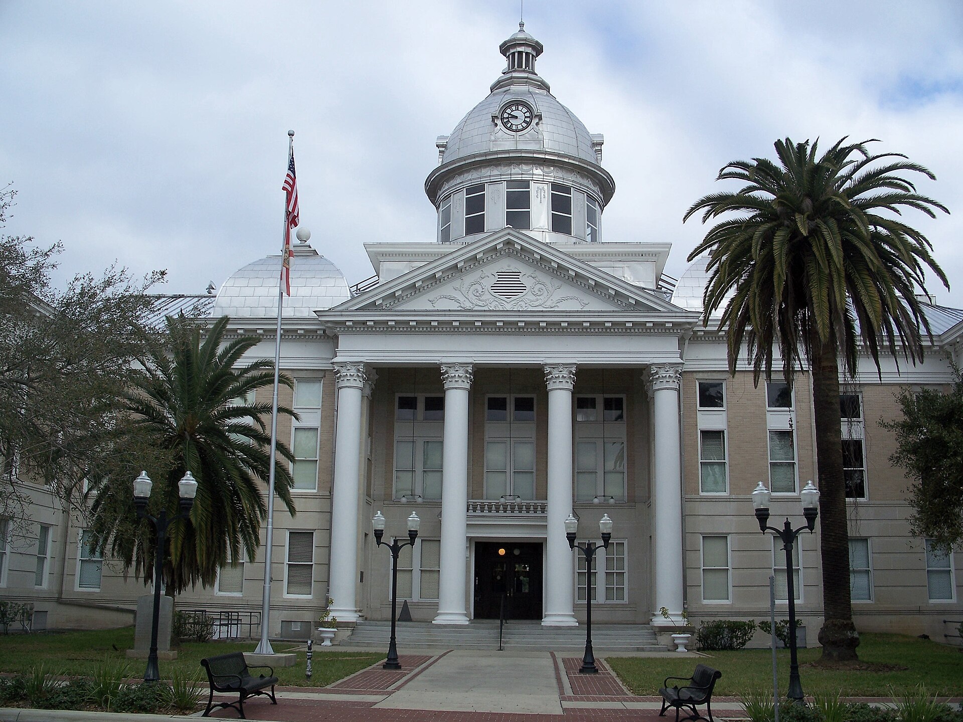 Photo of Old Courthouse