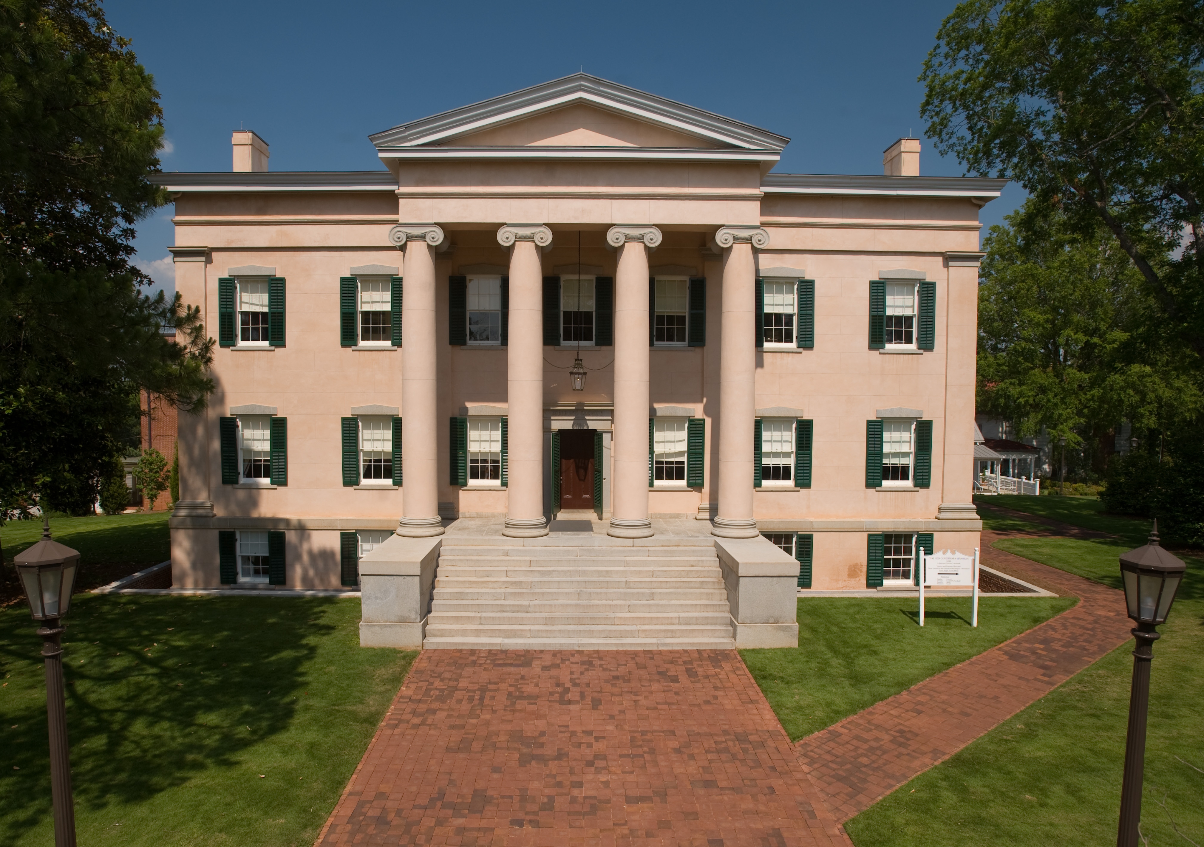 Photo of Old Governor's Mansion