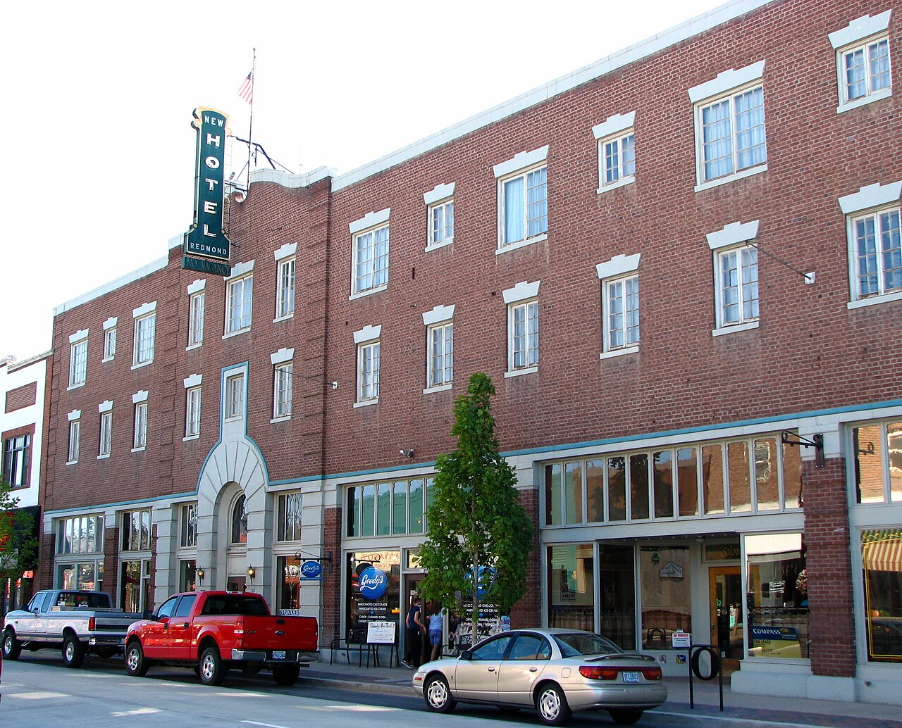 Photo of SCP Redmond Hotel (New Redmond Hotel)