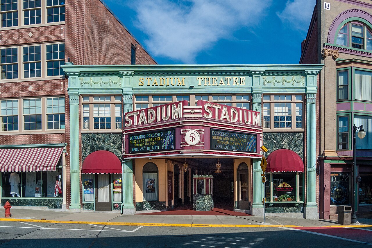 Photo of Stadium Theatre