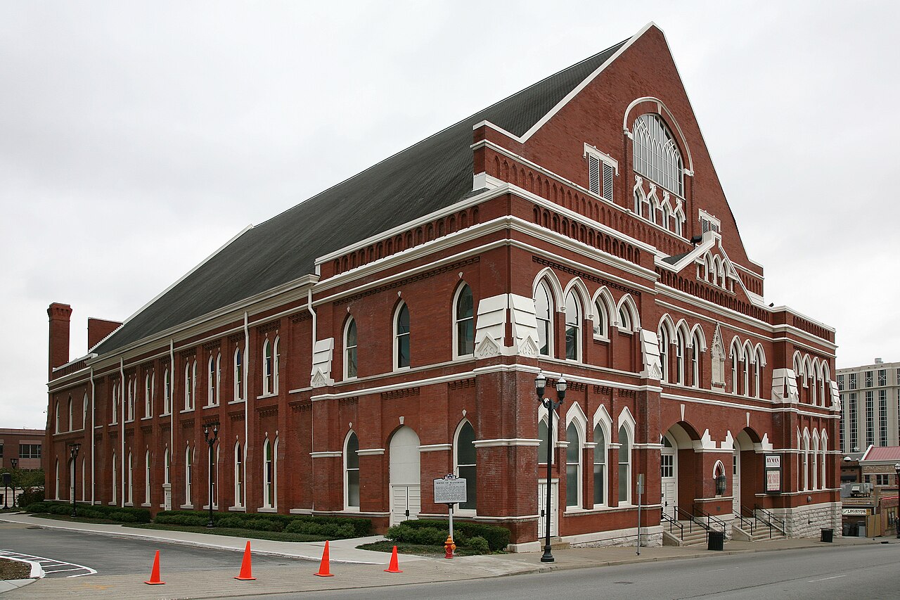 Photo of Ryman Auditorium