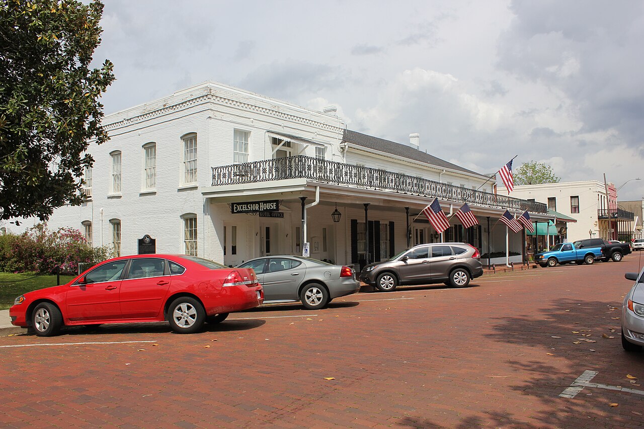 Photo of Excelsior House Hotel