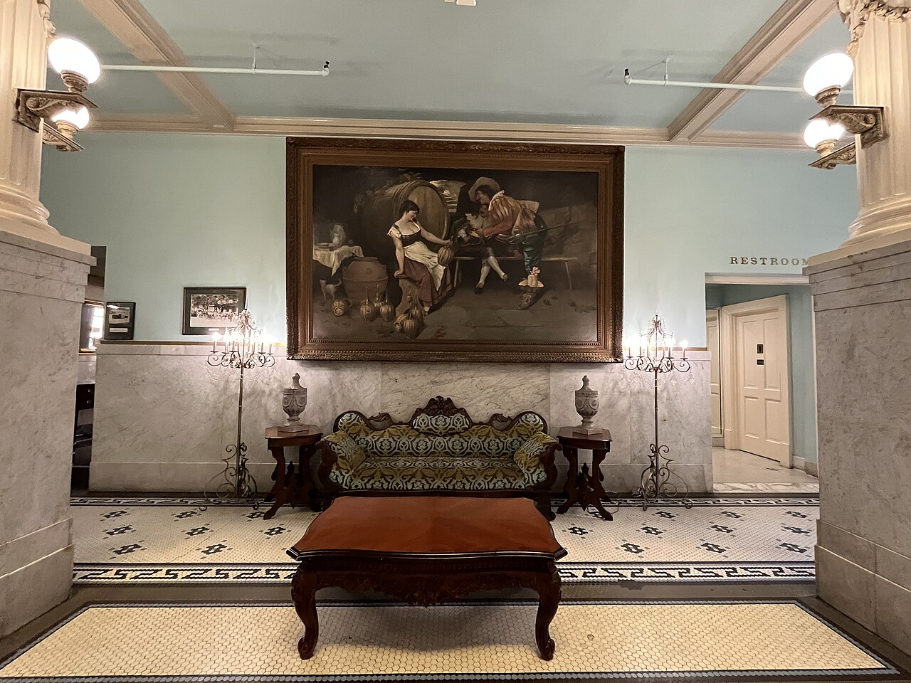 Photo of Menger Hotel