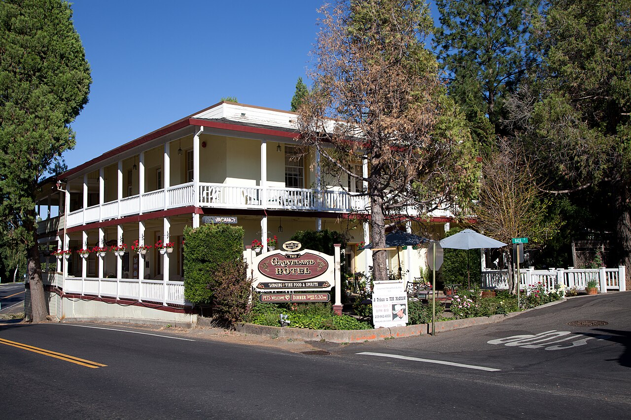 Photo of The Groveland Hotel