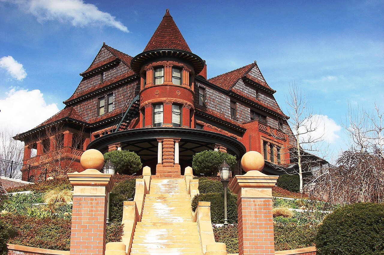 Photo of McCune Mansion
