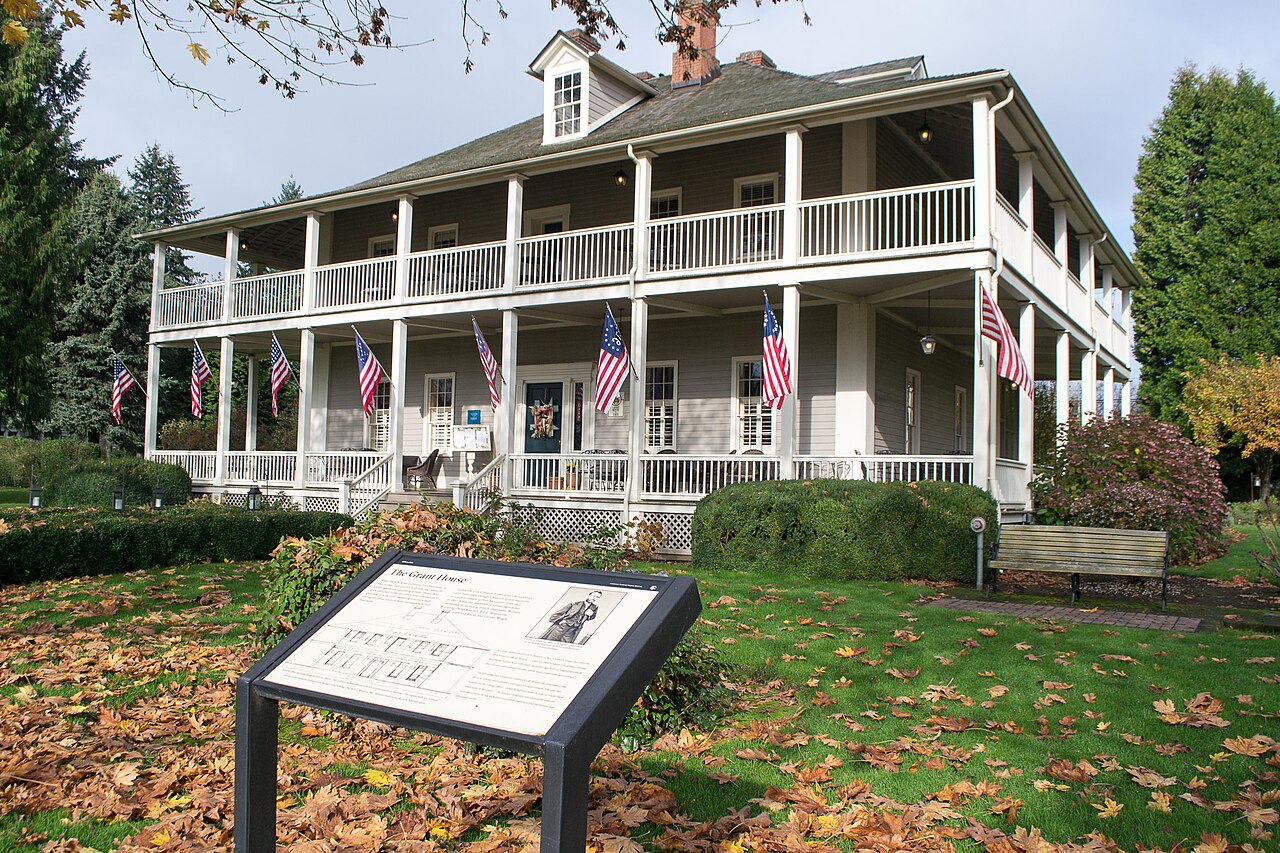 Photo of Grant House at Fort Vancouver