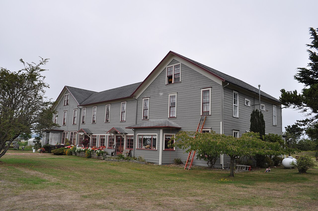 Photo of Tokeland Hotel
